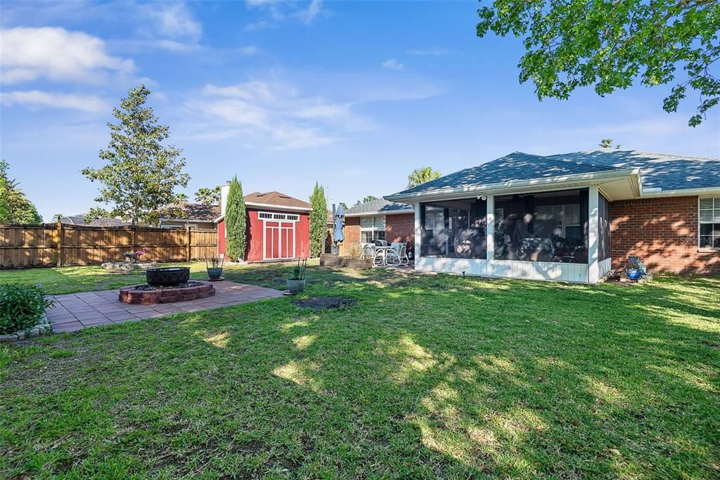 Под контрактом: $335,000 (4 спален, 2 ванн, 1804 Квадратных фут)