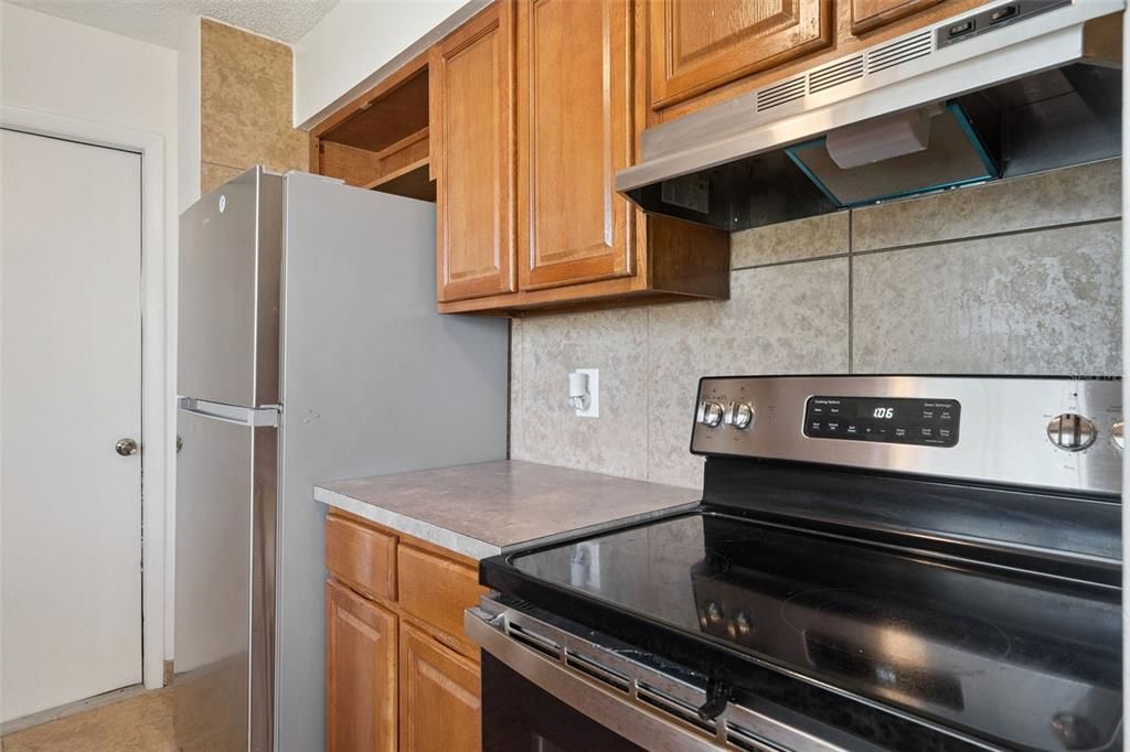 На продажу: $199,000 (3 спален, 1 ванн, 1092 Квадратных фут)