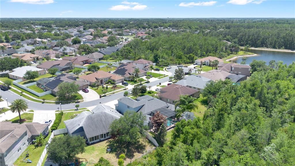 For Sale: $570,000 (5 beds, 3 baths, 2966 Square Feet)