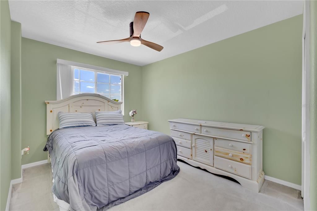 For Sale: $570,000 (5 beds, 3 baths, 2966 Square Feet)