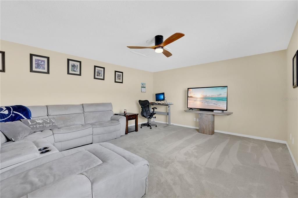 For Sale: $570,000 (5 beds, 3 baths, 2966 Square Feet)