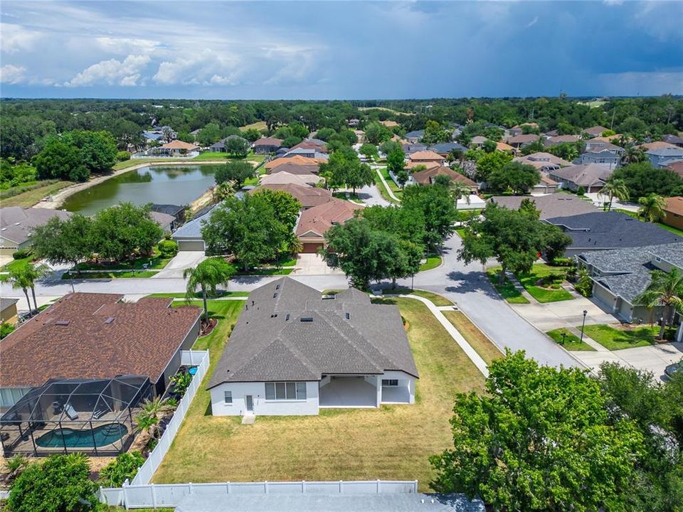 For Sale: $525,000 (4 beds, 3 baths, 2637 Square Feet)