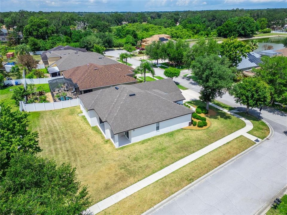 For Sale: $525,000 (4 beds, 3 baths, 2637 Square Feet)