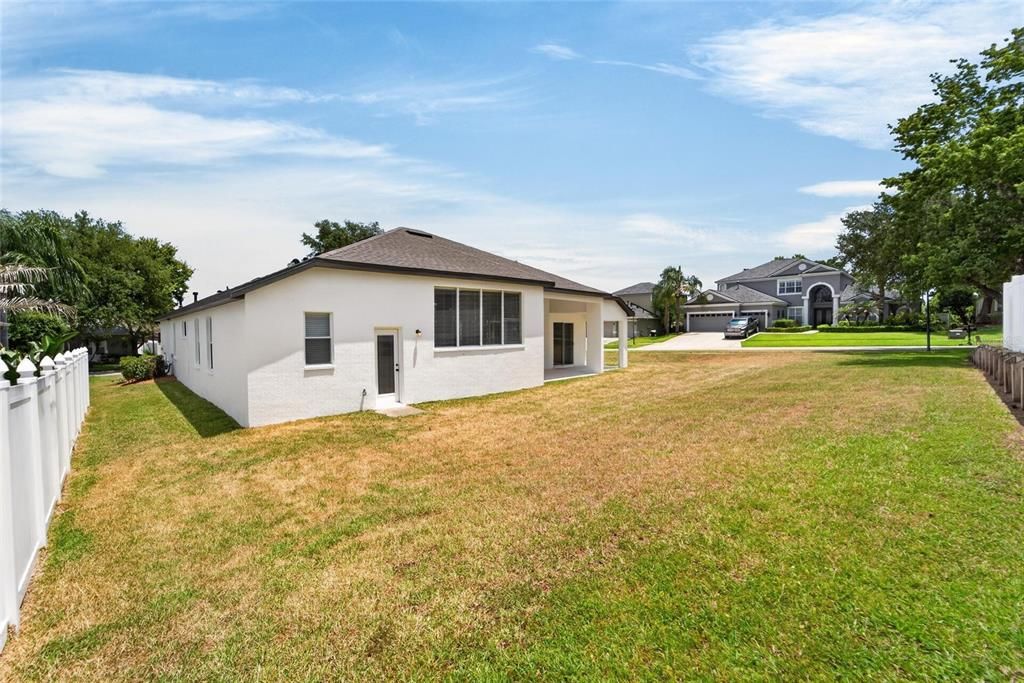 For Sale: $525,000 (4 beds, 3 baths, 2637 Square Feet)