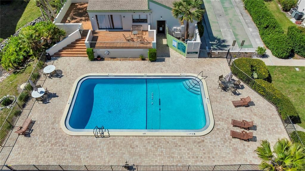 На продажу: $214,000 (2 спален, 2 ванн, 1256 Квадратных фут)