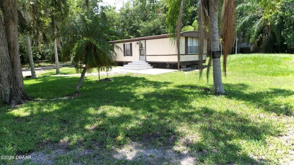 For Sale: $169,900 (2 beds, 2 baths, 980 Square Feet)