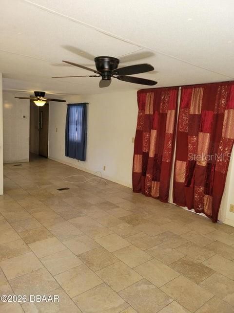 For Sale: $169,900 (2 beds, 2 baths, 980 Square Feet)