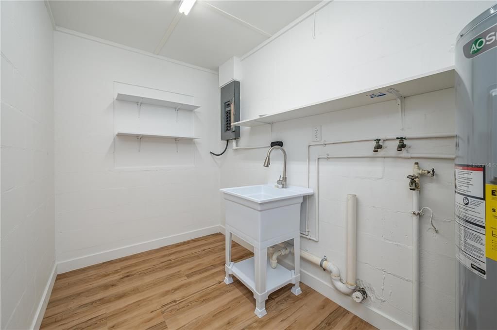 En Venta: $465,000 (4 camas, 3 baños, 2593 Pies cuadrados)