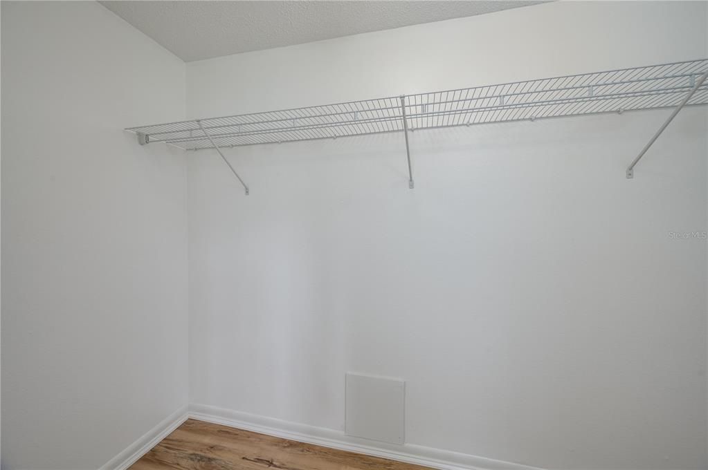 En Venta: $465,000 (4 camas, 3 baños, 2593 Pies cuadrados)