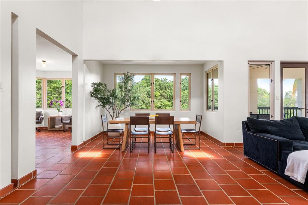 For Sale: $1,995,000 (3 beds, 3 baths, 2792 Square Feet)