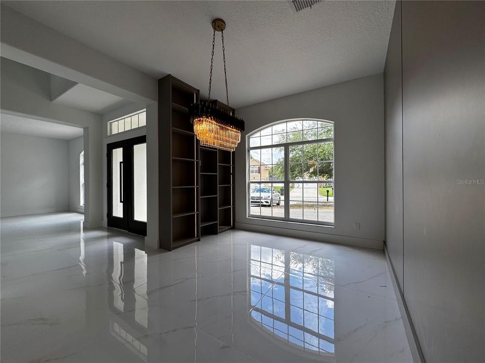 For Sale: $1,059,000 (5 beds, 4 baths, 3951 Square Feet)