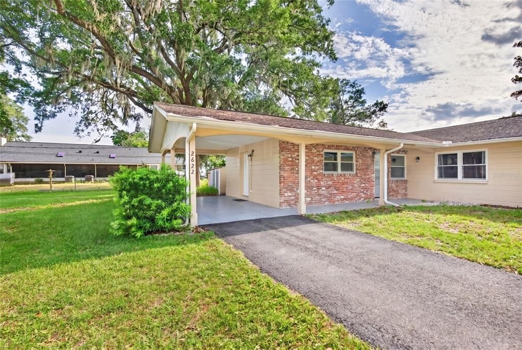 For Rent: $1,600 (2 beds, 2 baths, 958 Square Feet)