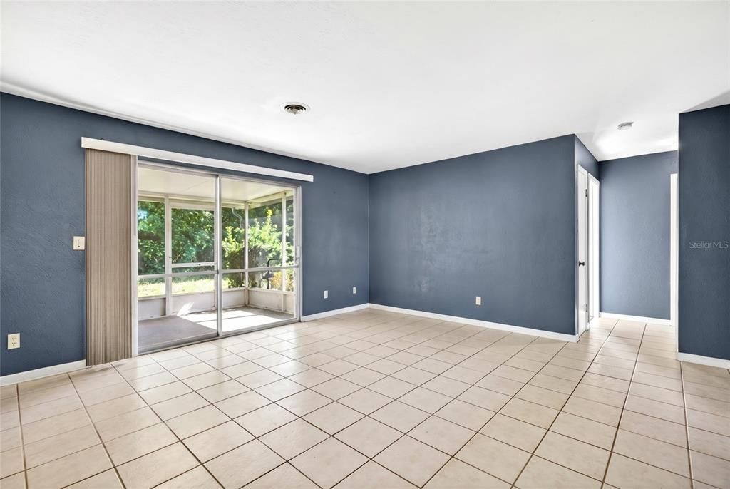 For Rent: $1,600 (2 beds, 2 baths, 958 Square Feet)