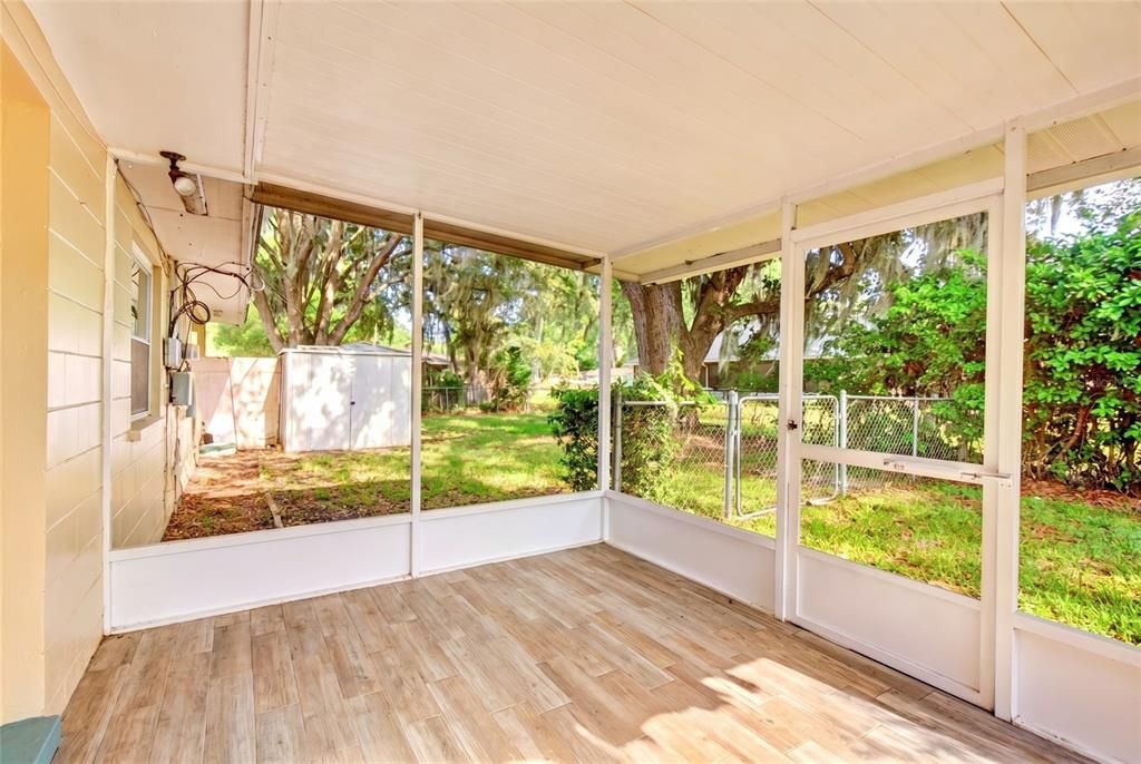 For Rent: $1,600 (2 beds, 2 baths, 958 Square Feet)