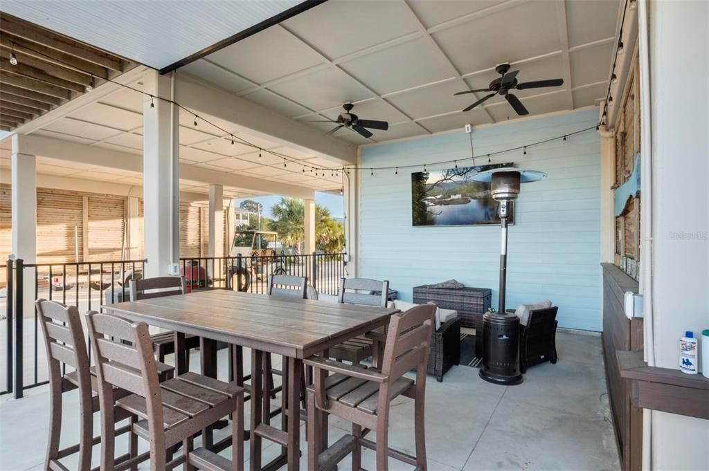 For Sale: $1,600,000 (3 beds, 3 baths, 1500 Square Feet)