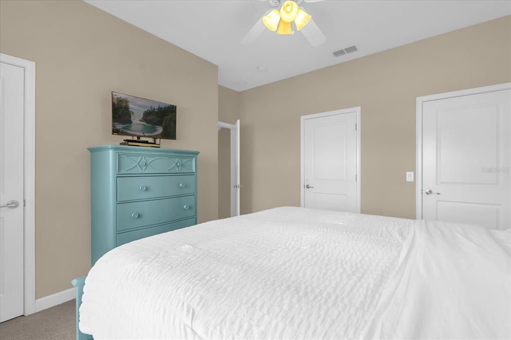 Active With Contract: $429,000 (4 beds, 3 baths, 1914 Square Feet)