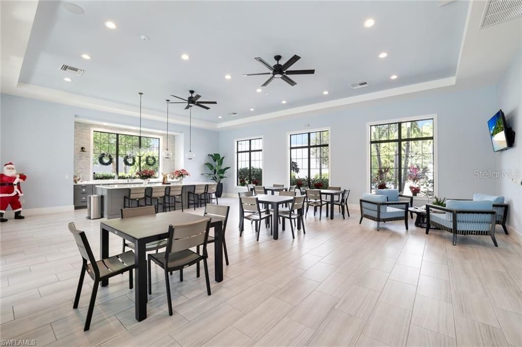Active With Contract: $429,000 (4 beds, 3 baths, 1914 Square Feet)