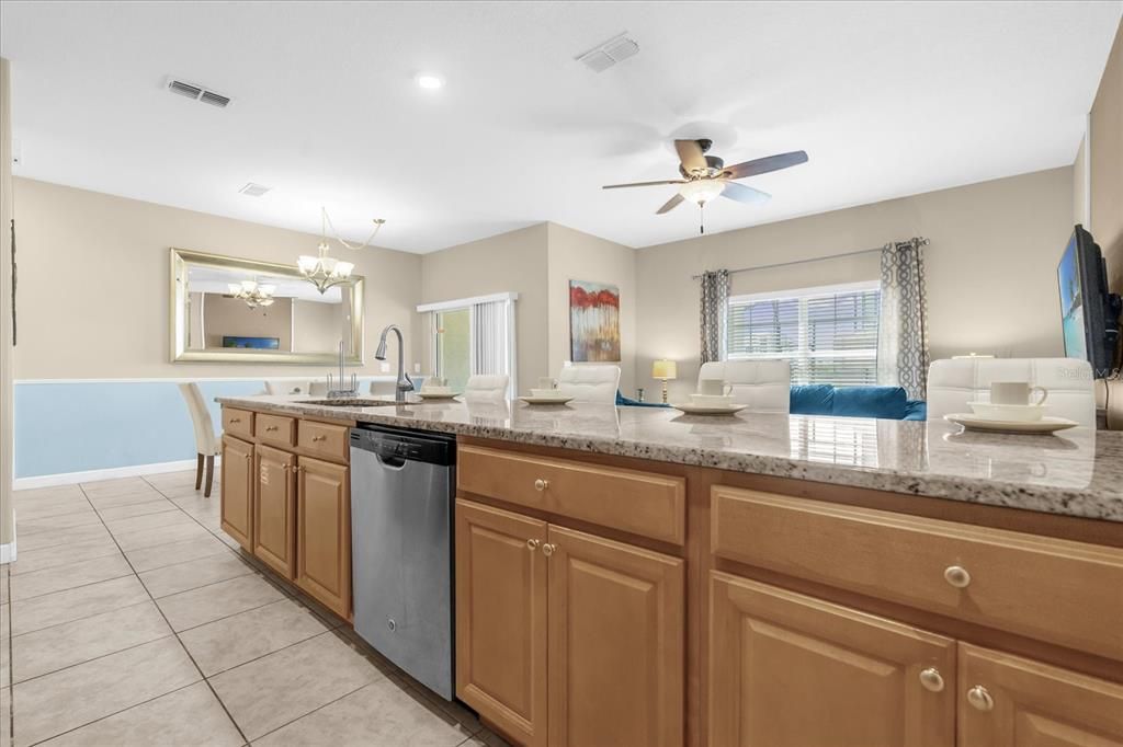 Active With Contract: $429,000 (4 beds, 3 baths, 1914 Square Feet)
