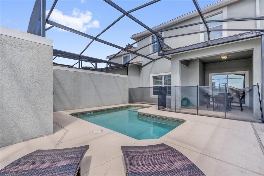 Active With Contract: $429,000 (4 beds, 3 baths, 1914 Square Feet)