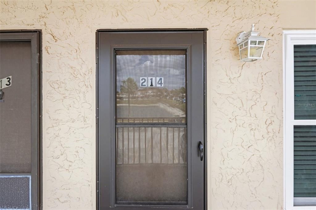 For Sale: $85,000 (1 beds, 1 baths, 870 Square Feet)