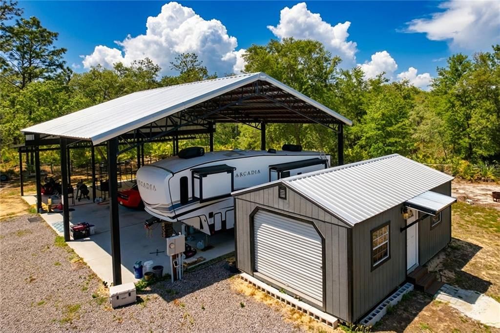 На продажу: $550,000 (2 спален, 1 ванн, 976 Квадратных фут)