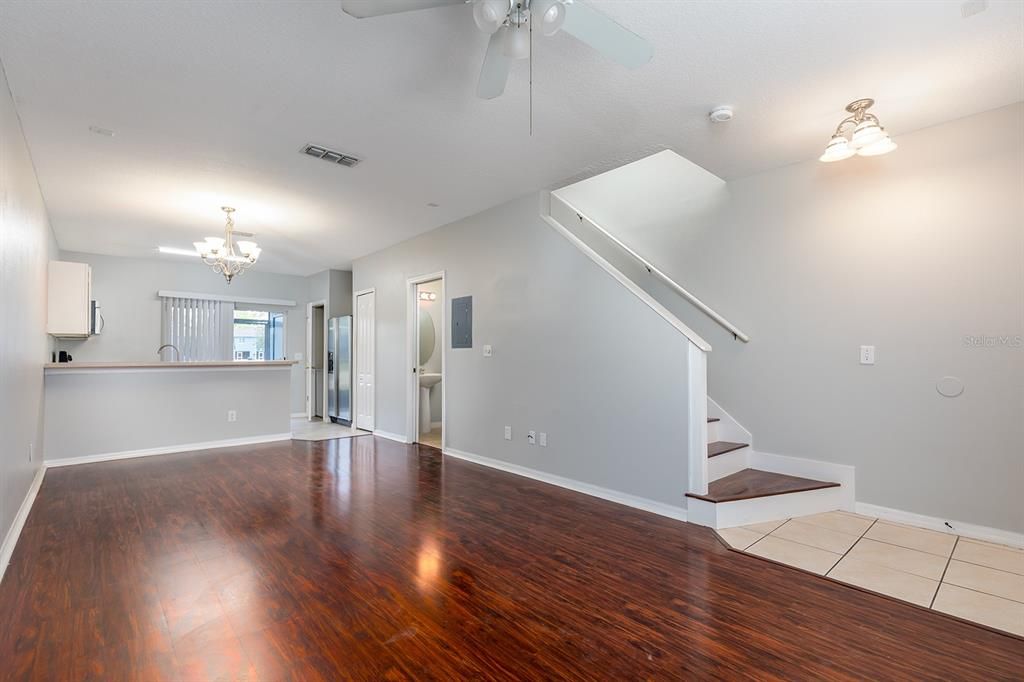 For Rent: $1,700 (2 beds, 2 baths, 1056 Square Feet)