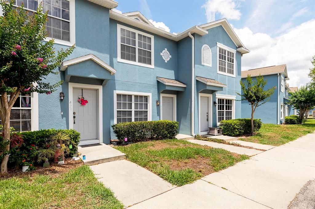For Rent: $1,700 (2 beds, 2 baths, 1056 Square Feet)