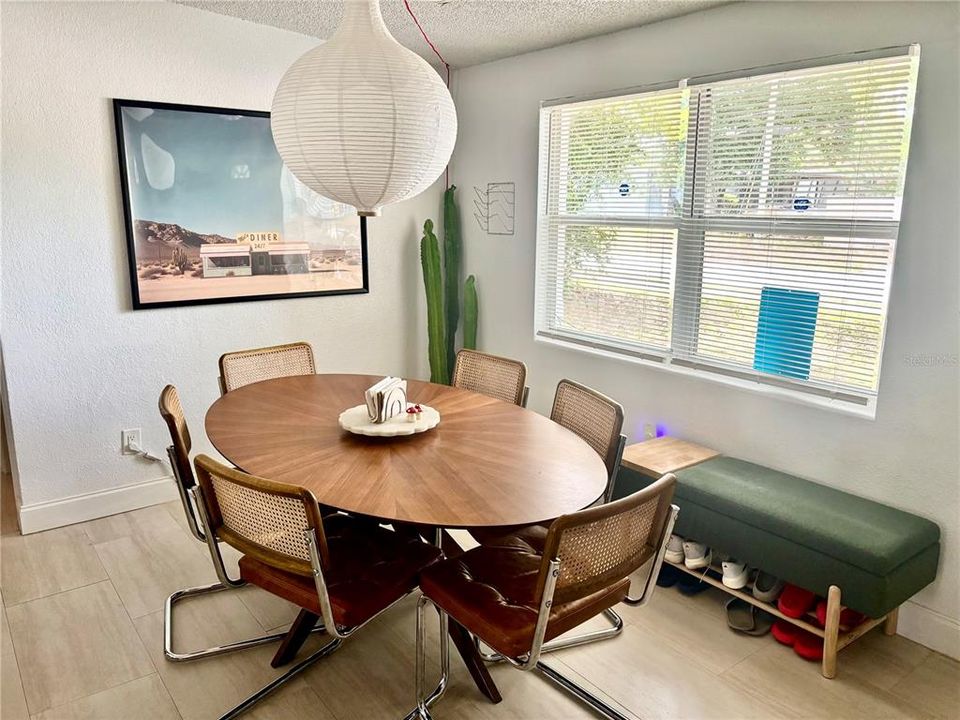 For Rent: $2,295 (3 beds, 1 baths, 1125 Square Feet)