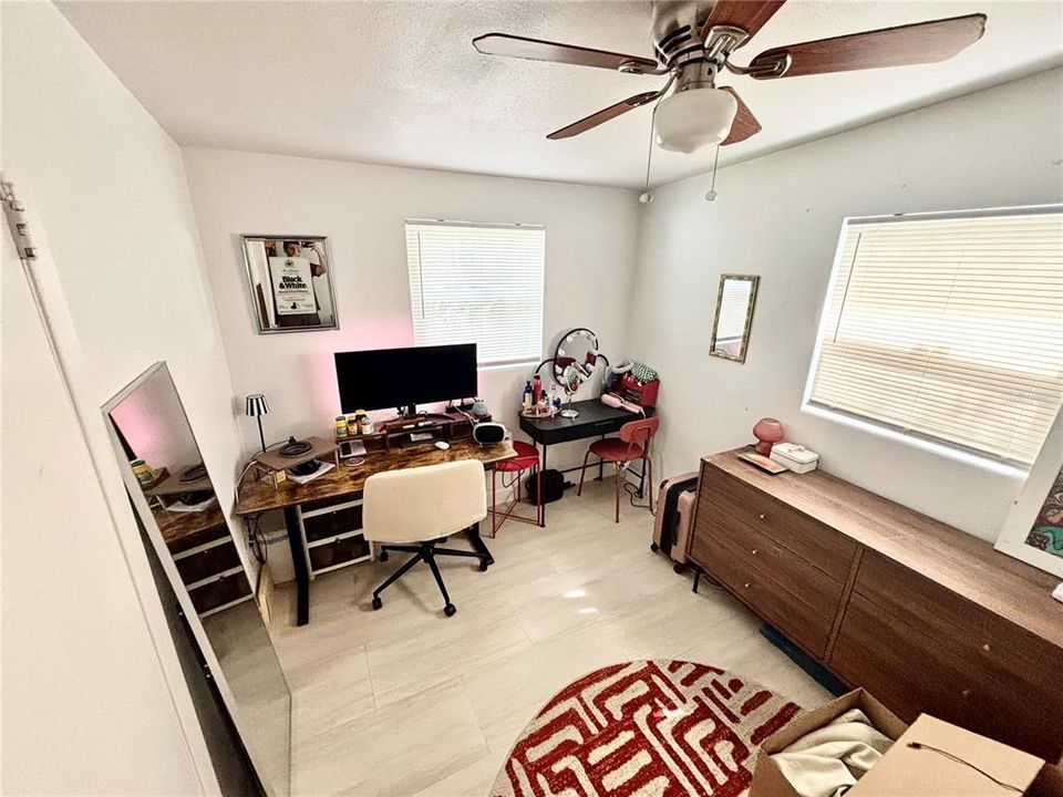 For Rent: $2,295 (3 beds, 1 baths, 1125 Square Feet)