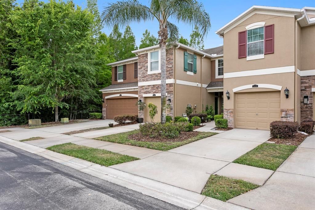 Activo con contrato: $349,999 (2 camas, 2 baños, 1676 Pies cuadrados)