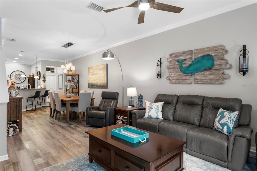 Activo con contrato: $349,999 (2 camas, 2 baños, 1676 Pies cuadrados)