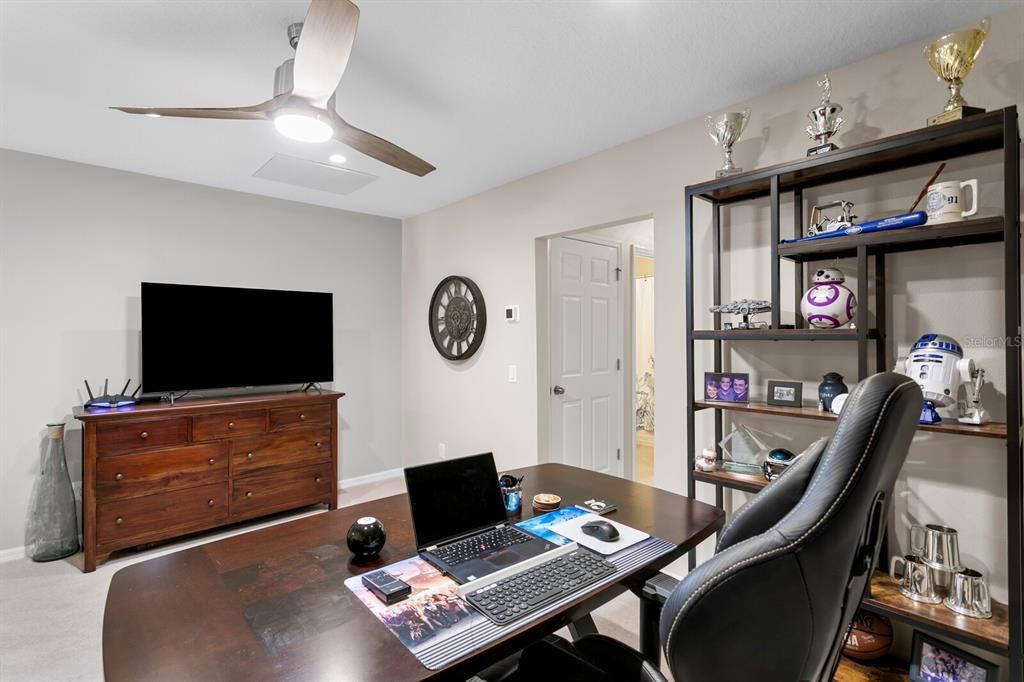 Activo con contrato: $349,999 (2 camas, 2 baños, 1676 Pies cuadrados)