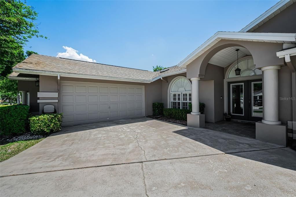 Active With Contract: $749,900 (3 beds, 2 baths, 2078 Square Feet)