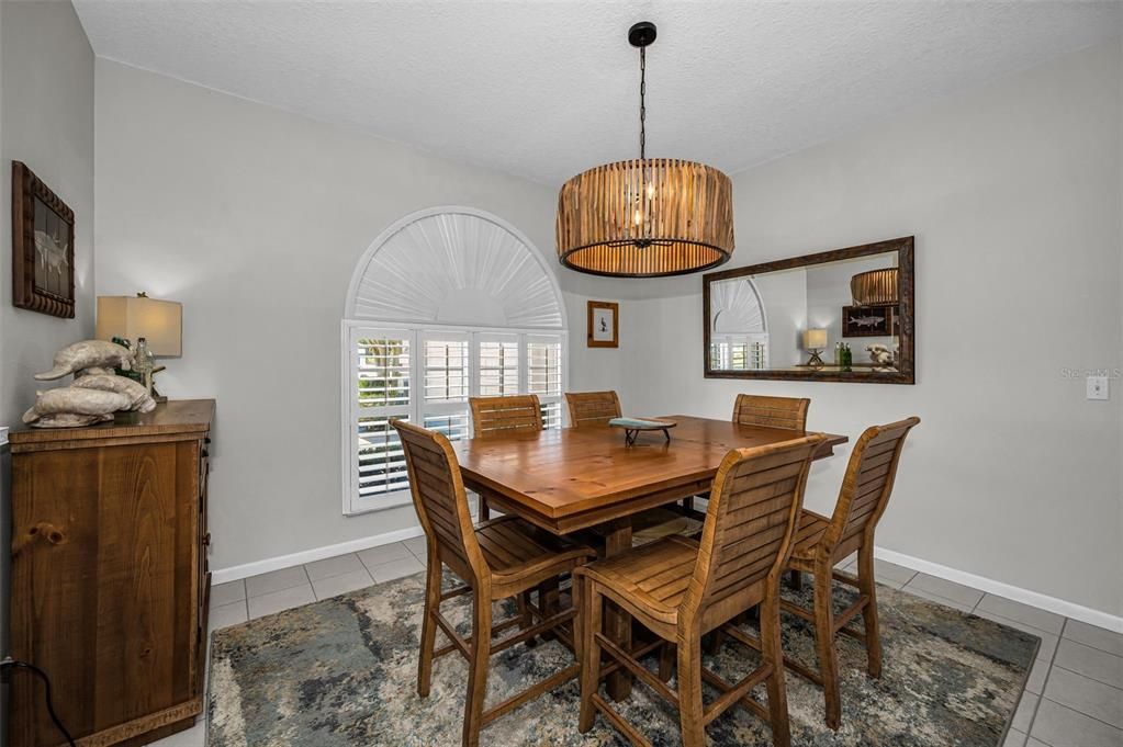 Active With Contract: $749,900 (3 beds, 2 baths, 2078 Square Feet)
