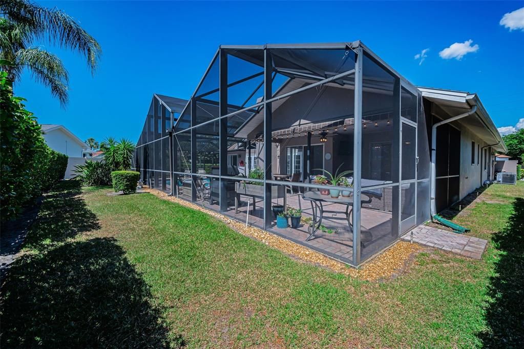 Active With Contract: $749,900 (3 beds, 2 baths, 2078 Square Feet)
