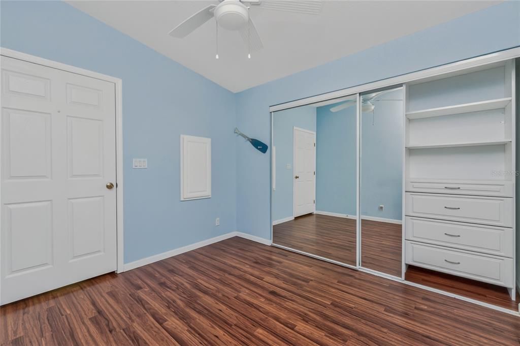Activo con contrato: $185,000 (2 camas, 2 baños, 1128 Pies cuadrados)