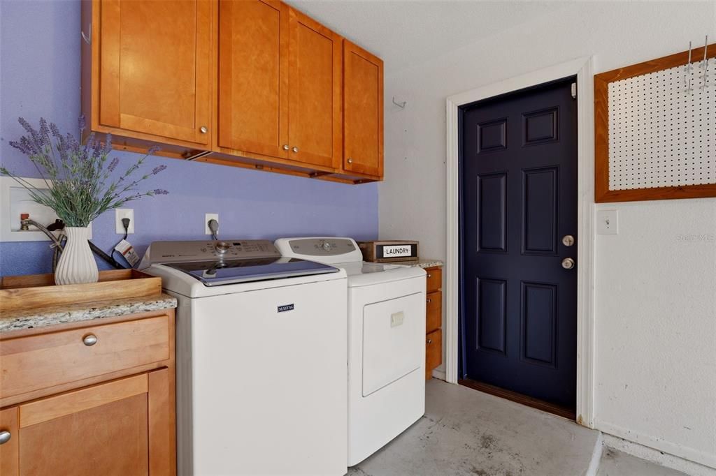 Active With Contract: $254,900 (3 beds, 1 baths, 1205 Square Feet)