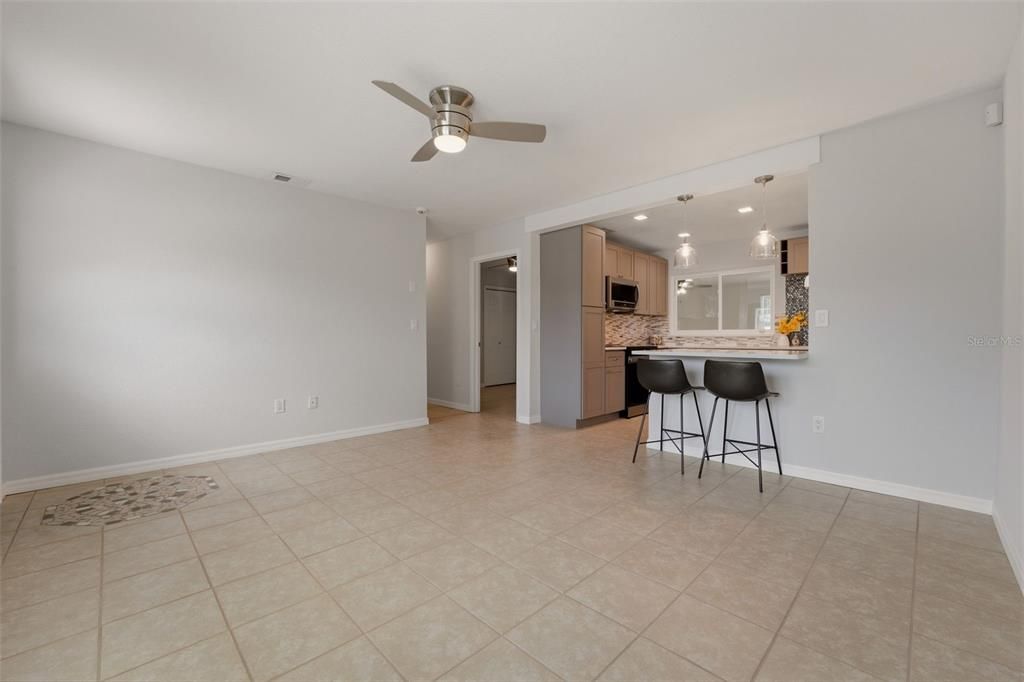 Active With Contract: $254,900 (3 beds, 1 baths, 1205 Square Feet)