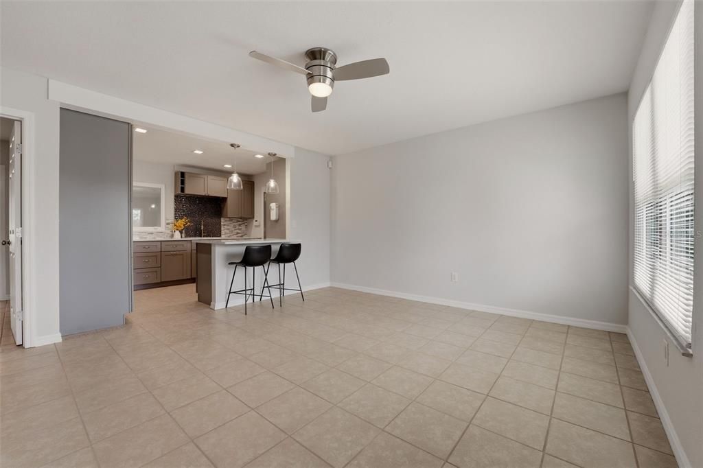 Active With Contract: $254,900 (3 beds, 1 baths, 1205 Square Feet)