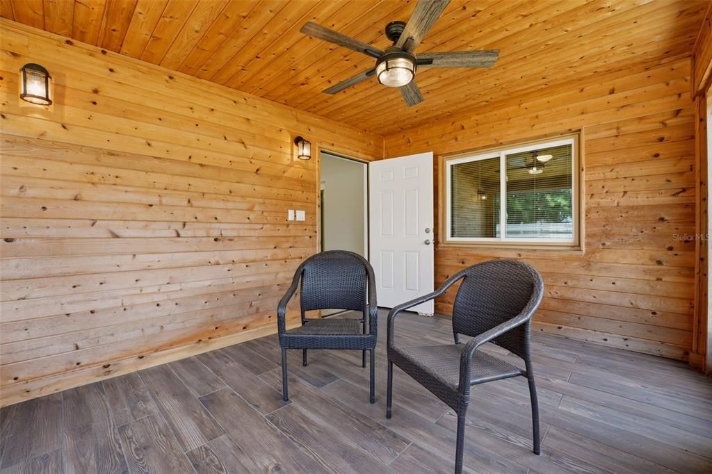 Active With Contract: $254,900 (3 beds, 1 baths, 1205 Square Feet)