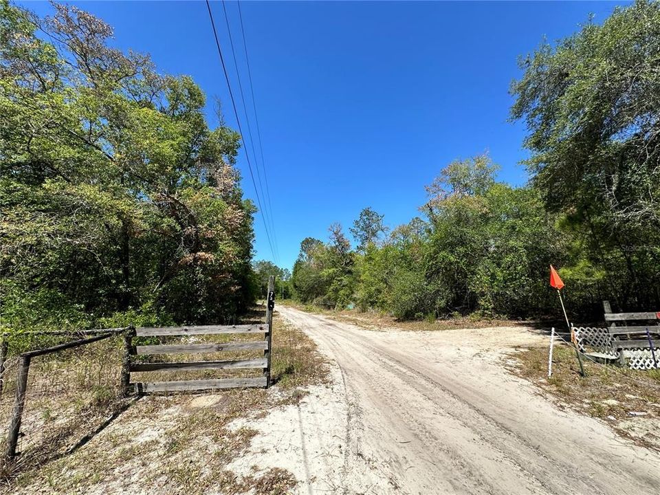 En Venta: $50,000 (5.00 acres)