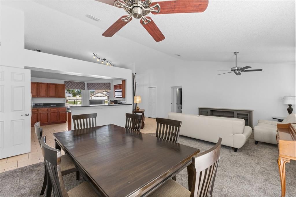 Active With Contract: $380,000 (3 beds, 2 baths, 1608 Square Feet)
