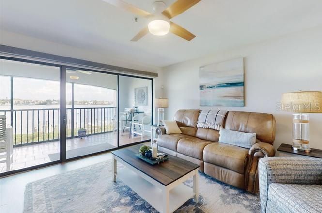 For Rent: $2,800 (2 beds, 2 baths, 1053 Square Feet)