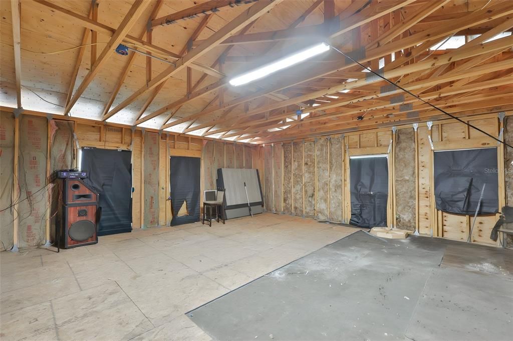 For Sale: $160,000 (2 beds, 1 baths, 1024 Square Feet)