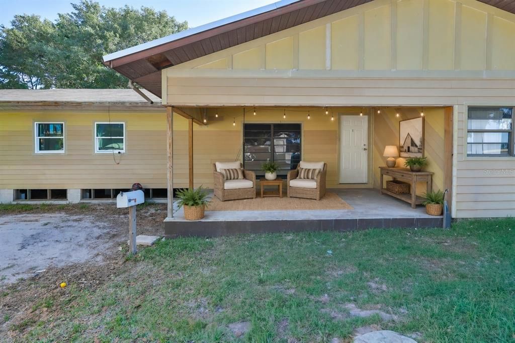 For Sale: $160,000 (2 beds, 1 baths, 1024 Square Feet)