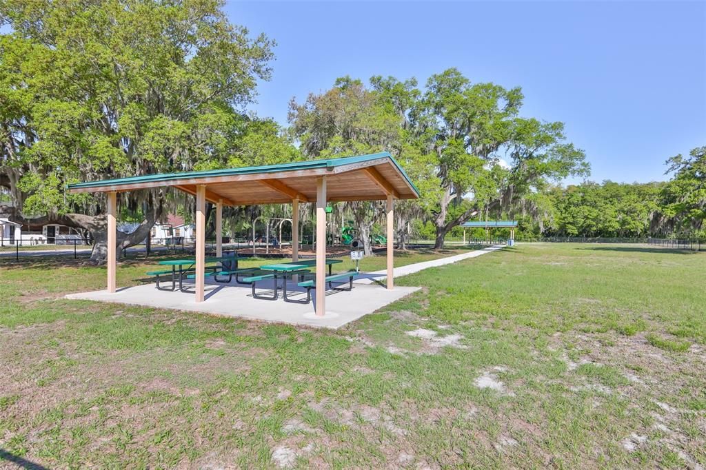 For Sale: $160,000 (2 beds, 1 baths, 1024 Square Feet)