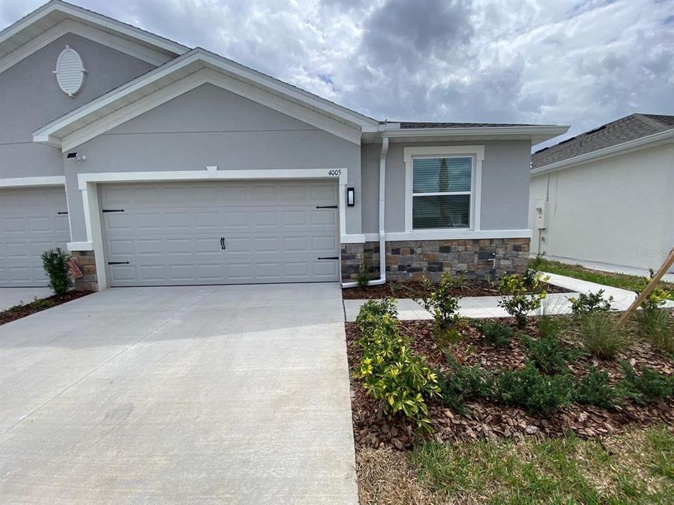 For Rent: $2,500 (3 beds, 2 baths, 1565 Square Feet)