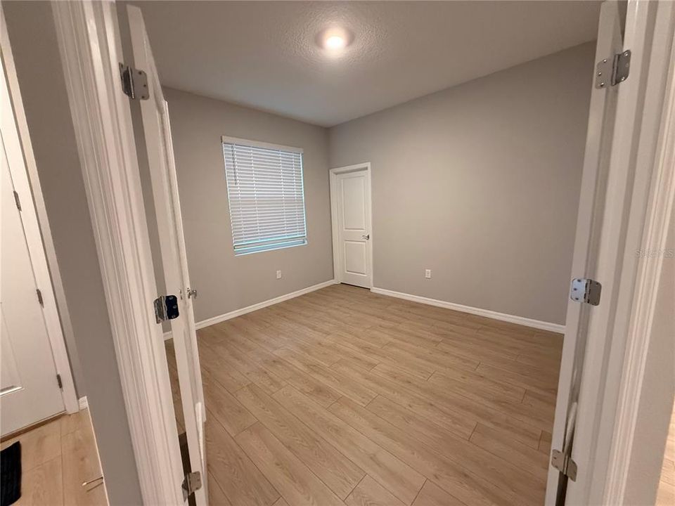 For Rent: $2,500 (3 beds, 2 baths, 1565 Square Feet)