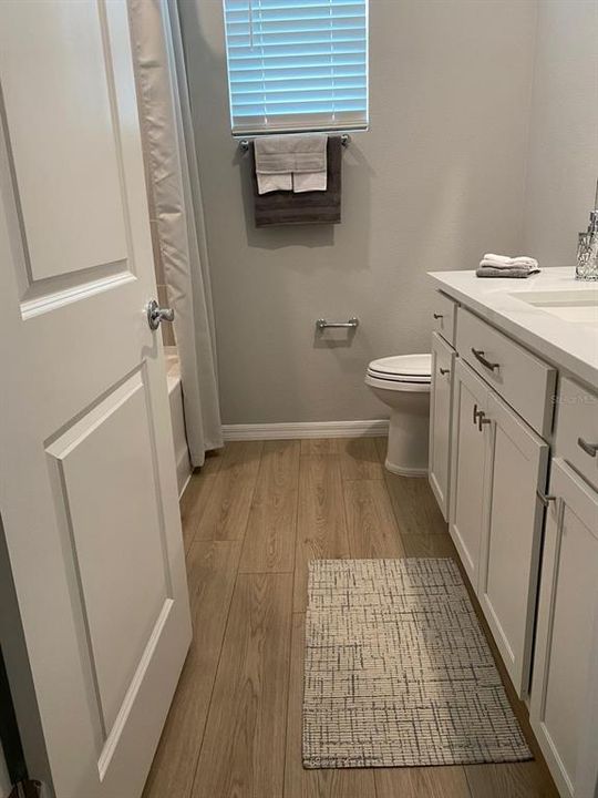 For Rent: $2,500 (3 beds, 2 baths, 1565 Square Feet)