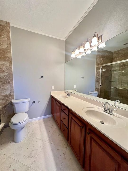 В аренду: $3,490 (2 спален, 2 ванн, 1600 Квадратных фут)